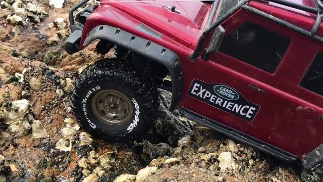 Traxxas TRX4 Defender Beach Rock Crawling