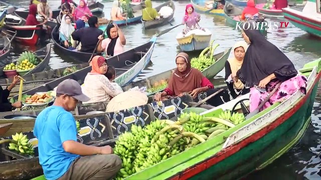 REVIEW PASAR APUNG LOK BAINTAN | Cobain Makanan, Sayuran dan Buah-buahan Khas Banjarmasin