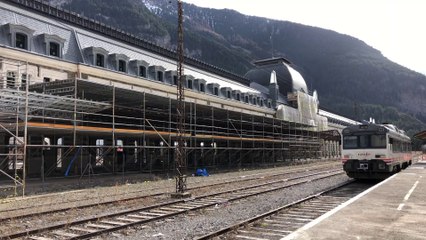 Canfranc   |    Le Titanic des Pyrénées renfloué - Euskadi Surf TV