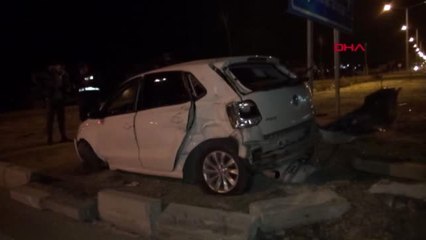 Burdur tırla otomobil çarpıştı 1 yaralı