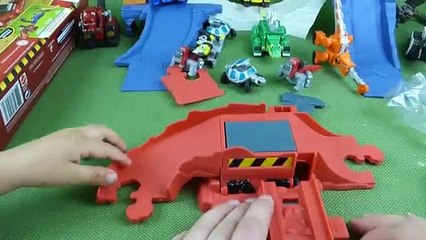 Dinotrux Tiptop Toolin' Bay Playset with Tortools and Waldo- New Dinotrux 2016 Toys-