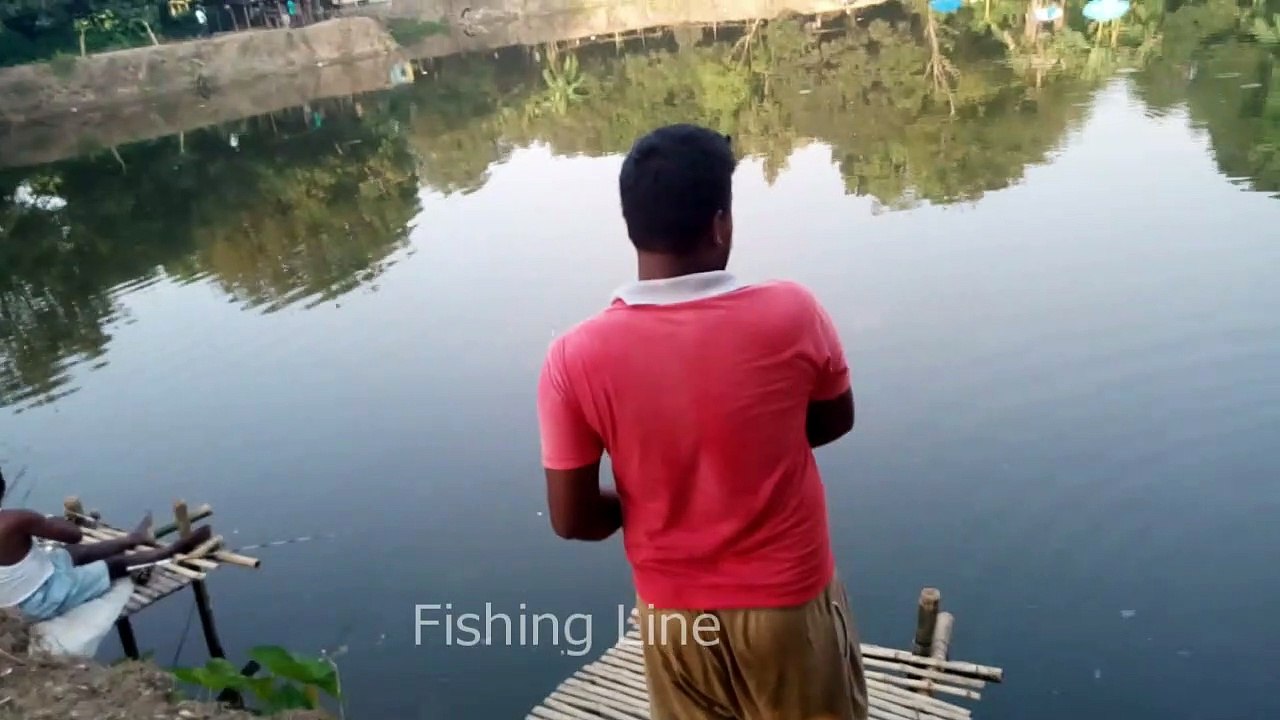 This is wrong technique for Fish landing
