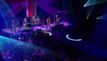 Undefeated - Def Leppard (live)