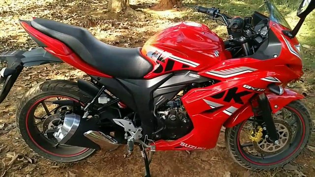 Suzuki Gixxer SF 2017 BS4 edition - features, mileage, topspeed etc..