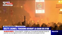 Manifestation à Paris: à gare de Lyon la situation est tendue, les pompiers luttent contre un incendie