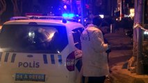 Kadıköy'de bir şahıs annesi ile eşini silahla öldürdü