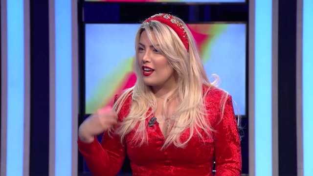 Mos i fol shoferit - Era Rusi tregon si i ka përballuar zhgënjimet në dashuri