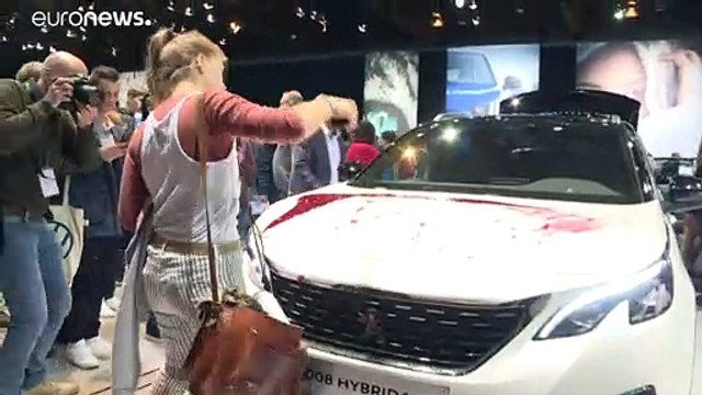 Extinction Rebellion paraliza el salón del automóvil de Bruselas