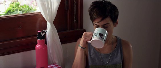 INSTRUCCIONES PARA FLOTAR UN MUERTO Película