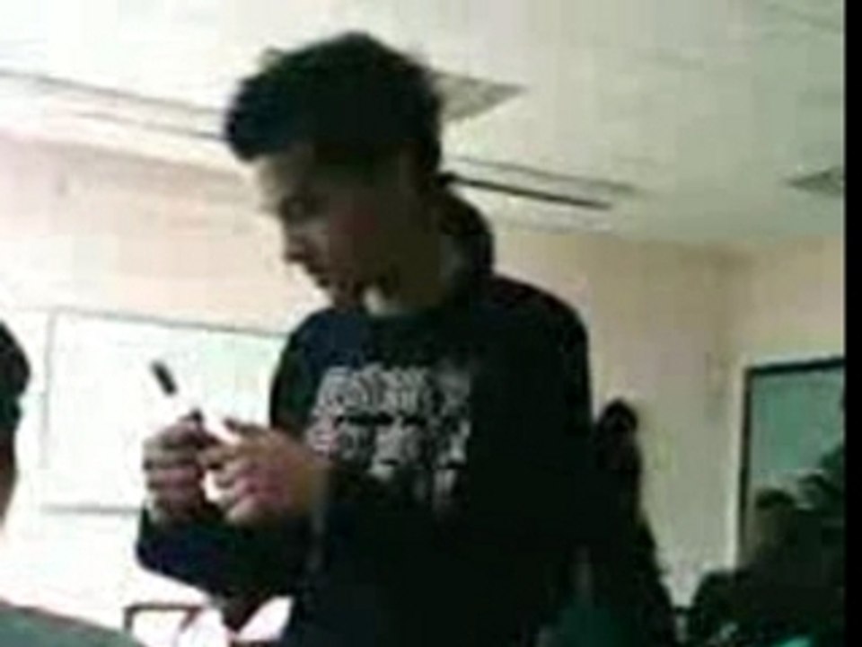 VID002