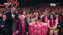 [2018央视春晚]介绍全国道德模范字幕版