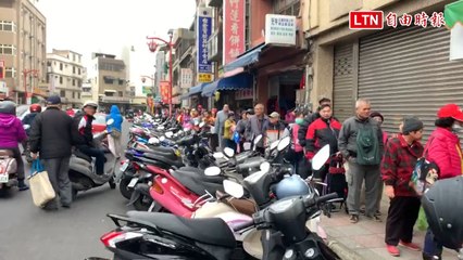 延續一甲子！ 新竹市竹蓮寺冬令救濟發5萬斤白米、2500戶受惠