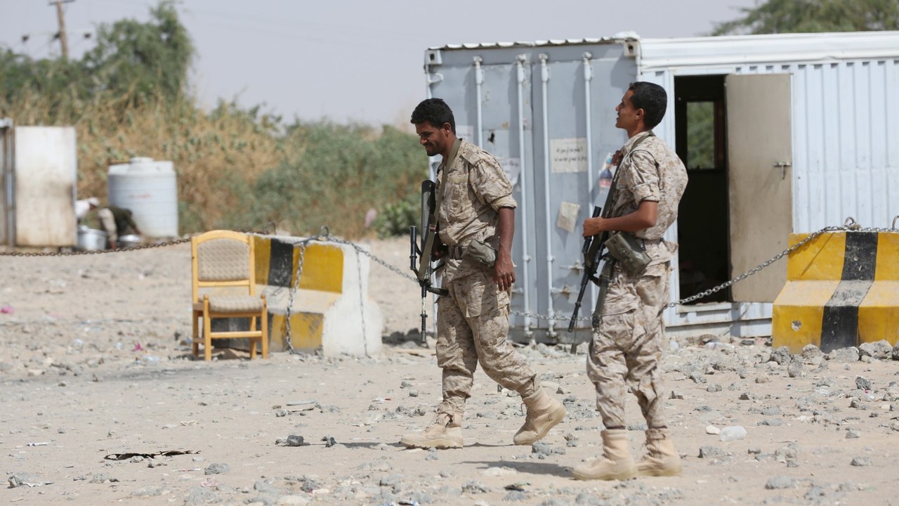 Dozens of Yemeni soldiers killed in Marib military camp attack