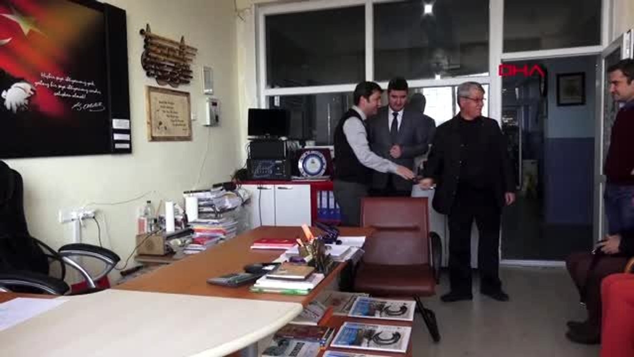 Mezun oldukları lisede öğretmenlik yapıyorlar