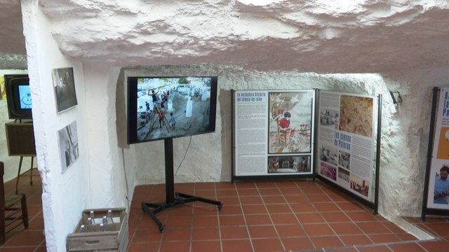 Paterna recuerda el rodaje de 'Dolor y gloria' con una exposición