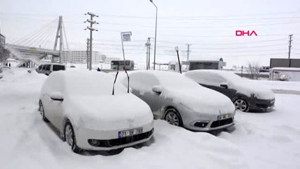 Bitlis'te kardan 75 köy yolu kapandı