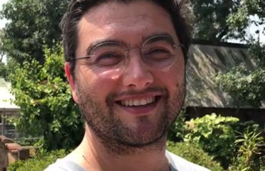 حفيد شكري سرحان يثير ضجة في أول ظهور بتشابه ملامحه اللافت مع جده الراحل