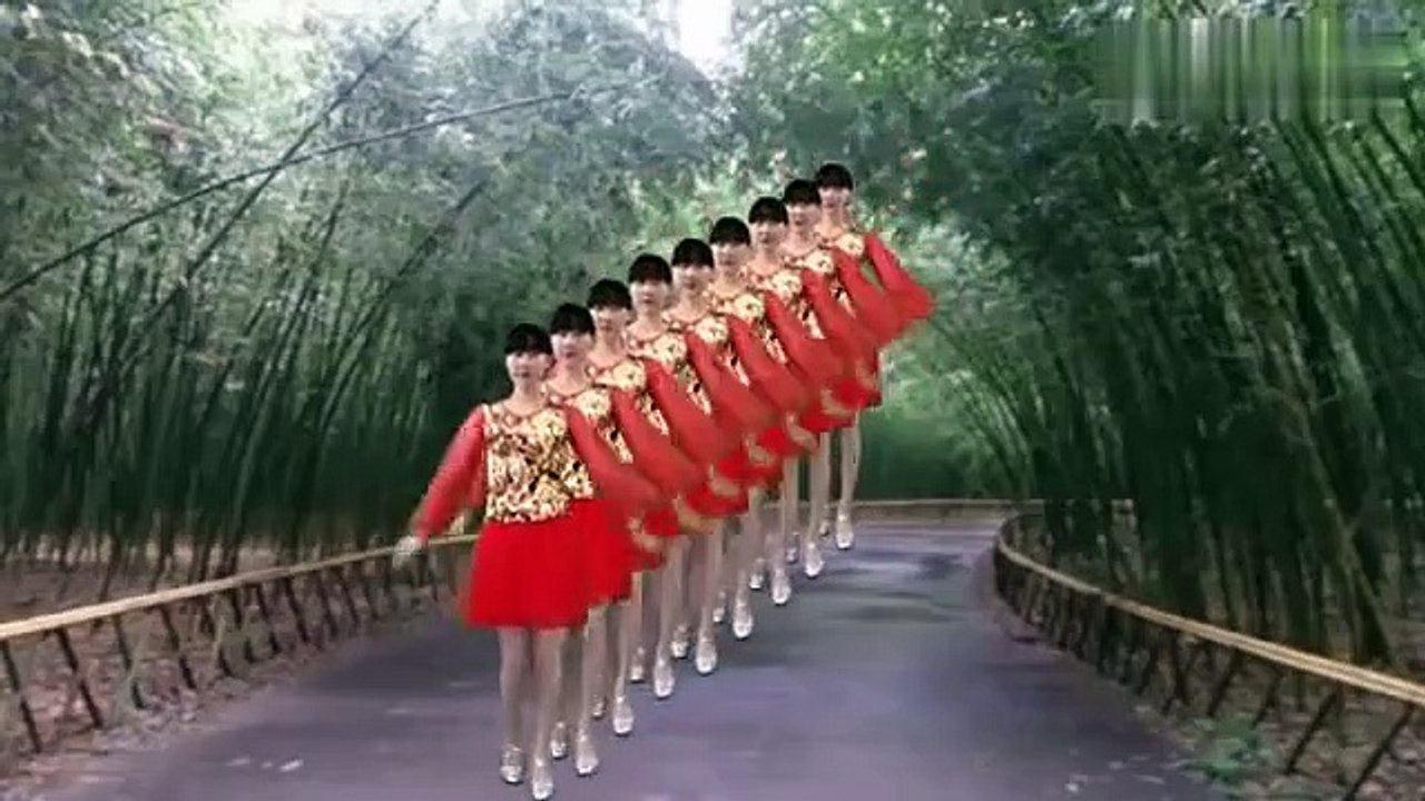 Girls dance perfomance
