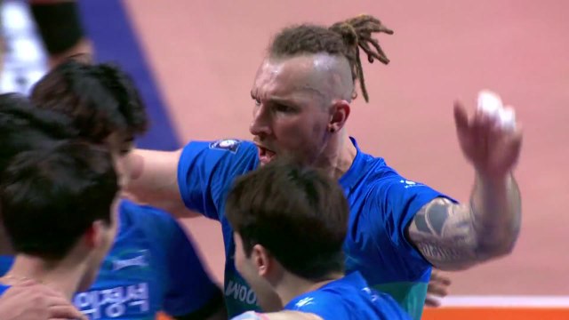 '펠리페 트리플크라운' 우리카드, 구단 최다 타이 6연승 / YTN