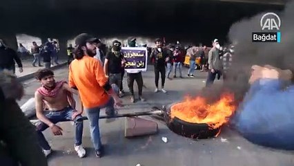 Irak'ta göstericiler yolları kapattı