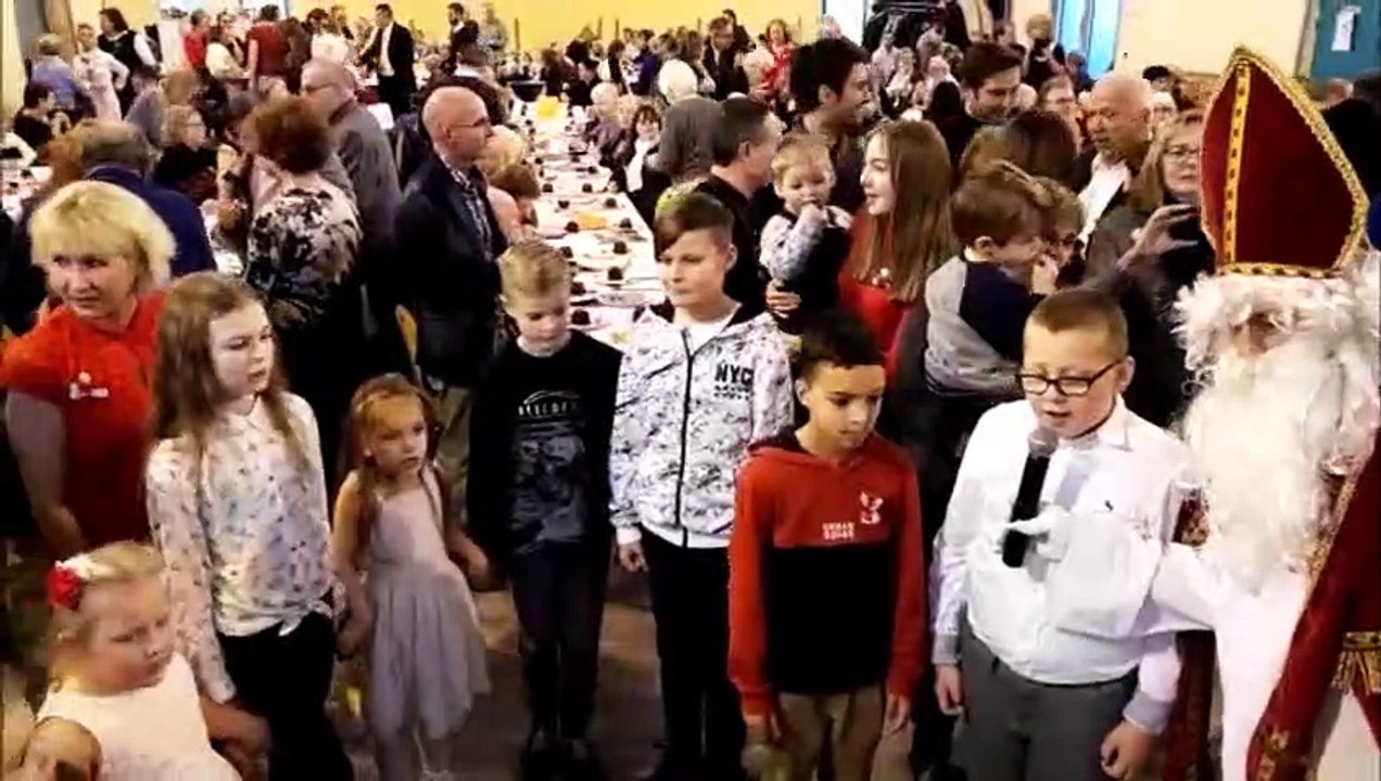 Les Polonais de Metz ont célébré Oplatek, la traditionnelle cérémonie de partage du pain abyme