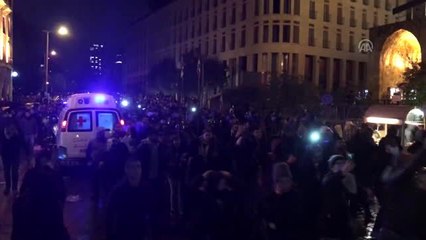 Lübnan'da göstericilerle güvenlik güçleri arasındaki arbedede 70 kişi yaralandı