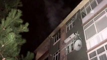 Apartman dairesinde çıkan yangında bir kişi dumandan etkilendi
