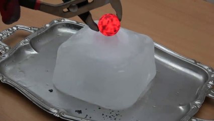 Boule de métal 1000 degrés celsius VS LA GLACE