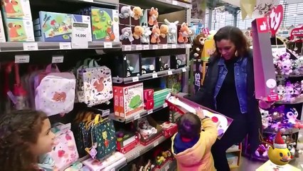 CHASSE AUX DECORATIONS  DE  - DE NOEL- +MAMAN 1ERE FOIS