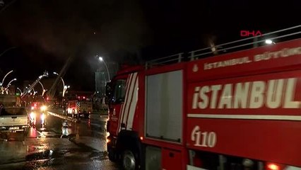 Avm'deki yangında onlarca dükkan kullanılamaz hale geldi