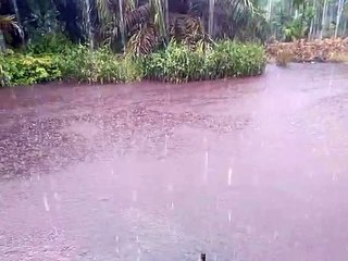 Arus Air Parit Delapan Saat Hujan