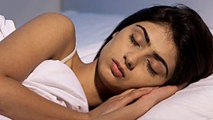उत्तर दिशा में सिर करके क्यों नहीं सोना चाहिए | Sleeping Positions and Directions | Boldsky
