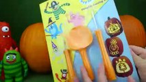 Yo Gabba Gabba Halloween SLIME Pumpkin Carving Kit Video for Kids Muno Plex Brobee Toodee Foofa Toys