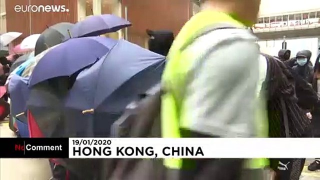 Χονγκ Κονγκ: Νέα βίαια επεισόδια αστυνομίας και διαδηλωτών