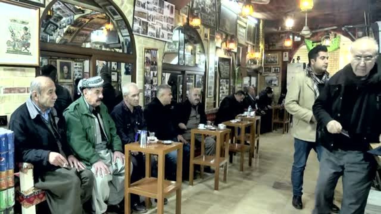 Erbil'deki 68 yıllık tarihi çay ocağı ilk günkü...