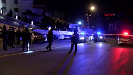 TIR’a arkadan çarpan otomobil hurdaya döndü