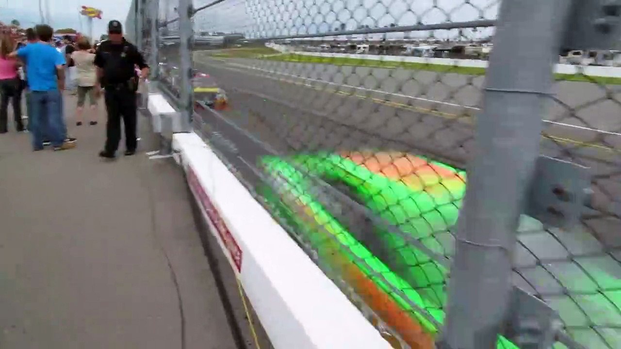 Course de Nascar de très près