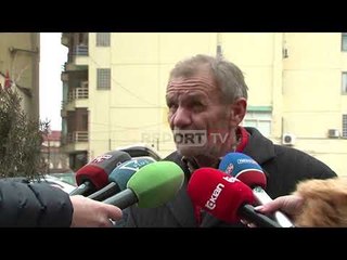 Report TV - Banorët e Floqit protestë para prefekturës: Dëmshpërblimet vetëm në letër