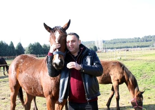 Hobi amaçlı kurduğu harada, şampiyonlar yetiştiriyor