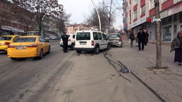 Başkent’te dolmuş kazası: 7 yaralı