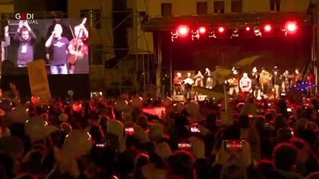 40.000 personas entonan el Bella ciao contra la extrema derecha de Salvini