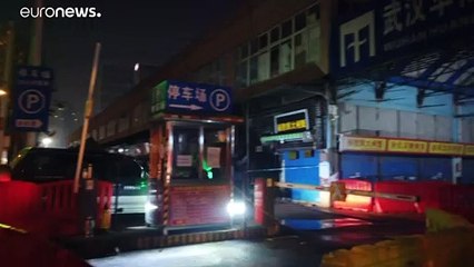 В Китае неизвестным вирусом заразились около 200 человек