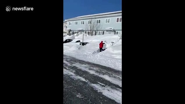 Residents dig out after blizzard hits Canadian province of Newfoundland and Labrador