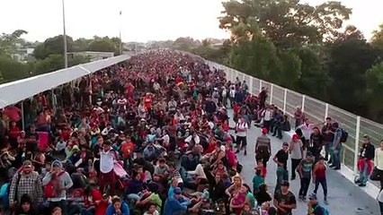 Caravana de centroamericanos vuelve a tocar la puerta de México para llegar a EEUU
