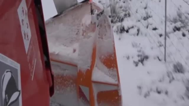 La intensa nevada caída en Castellón obliga a suspender las clases en varios municipios