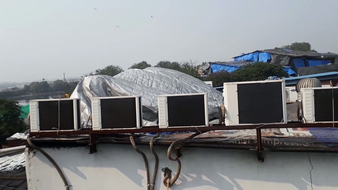 3 Beautiful Landings & Take off of Airplanes