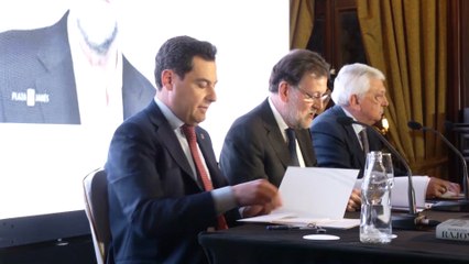 Moreno acude a la presentación de 'Una España mejor', de Rajoy