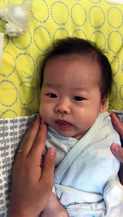【修正2ヶ月】赤ちゃん マッサージ