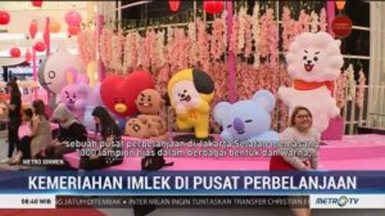 Kemeriahan Imlek di Pusat Perbelanjaan