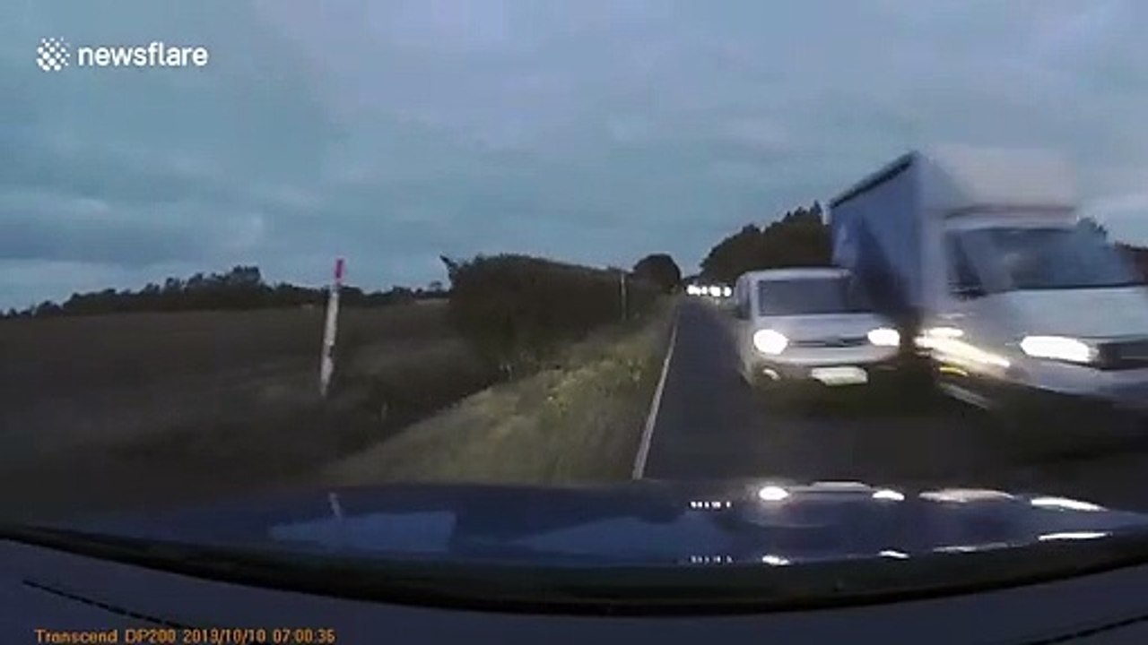 UK Car  driver swerves off road to avoid head-o...